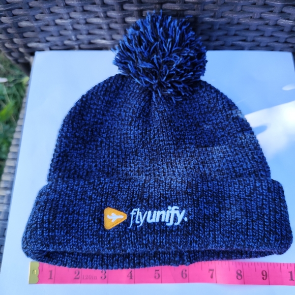 Elevate VAULT Knit Toque Flyunify  Unisex - Picture 7 of 7